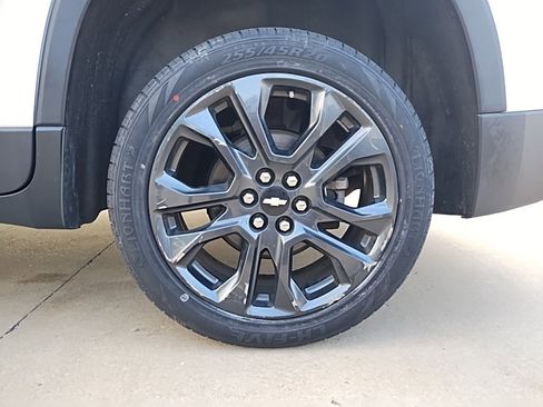 Used 2020 Chevrolet Traverse RS image 21