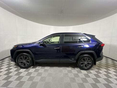 Used 2023 Toyota RAV4 Limited AWD/4WD image 4
