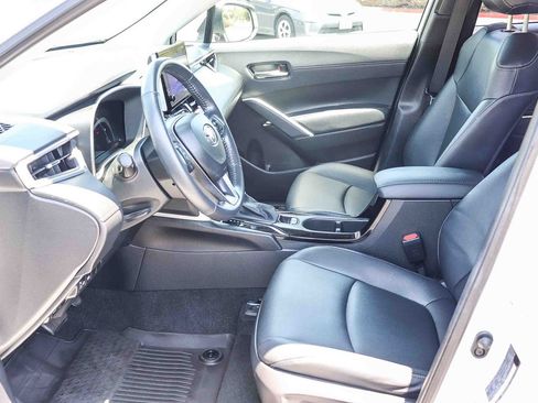 Certified 2023 Toyota Corolla Cross XLE w/ Convenience Package FWD image 22