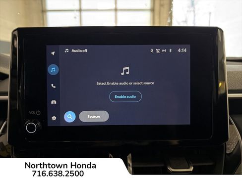 Used 2025 Toyota Corolla Cross XLE image 18