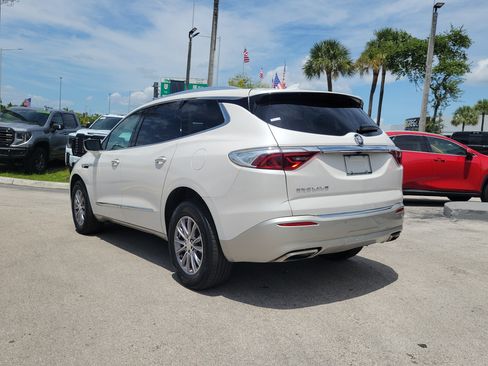 Used 2022 Buick Enclave Essence FWD image 7