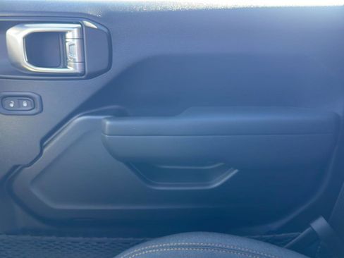 New 2026 Jeep Gladiator Sport AWD/4WD image 21