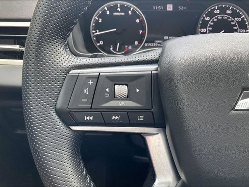 Used 2023 Mitsubishi Outlander SE AWD/4WD image 17