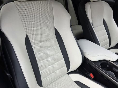 Used 2022 Lexus IS 350 F Sport image 29