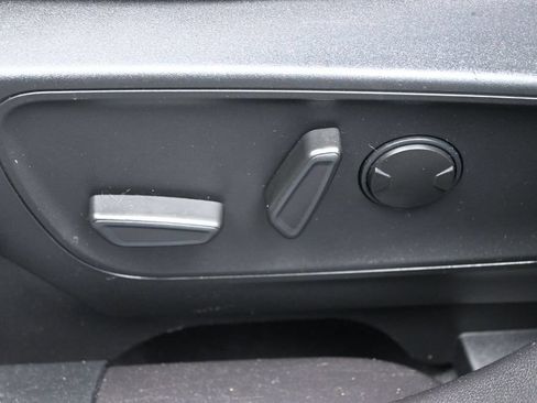 Used 2023 Ford Escape Platinum AWD/4WD image 10