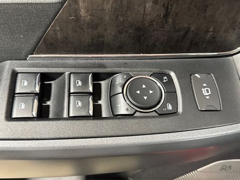 Used 2023 Ford F350 Lariat w/ Sport Appearance Package image 19