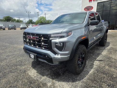 Used 2024 GMC Canyon AT4X AWD/4WD image 3