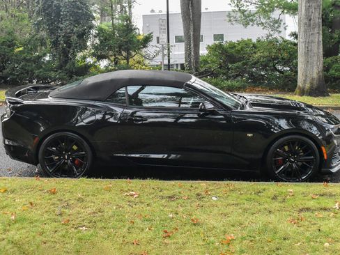 Used 2020 Chevrolet Camaro SS image 12