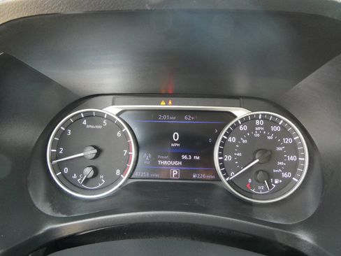 Used 2021 Nissan Sentra SV FWD image 14