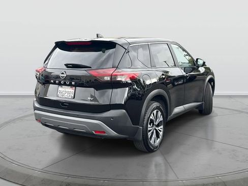 Certified 2023 Nissan Rogue SV FWD image 4