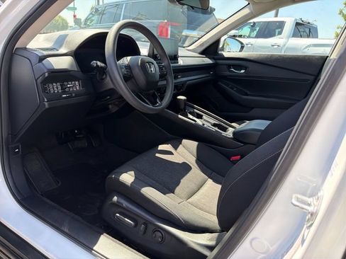 Used 2024 Honda Accord EX image 9