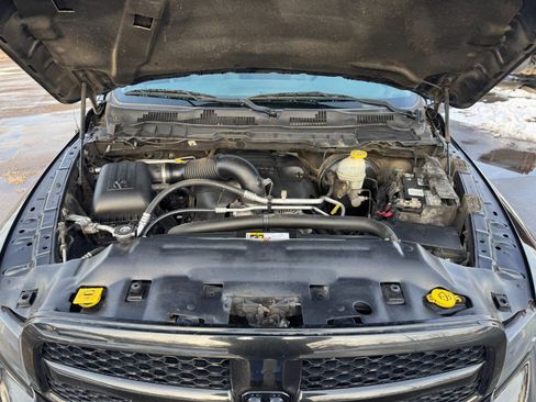 Used 2017 RAM 1500 Express w/ Black Ram 1500 Express Group image 22