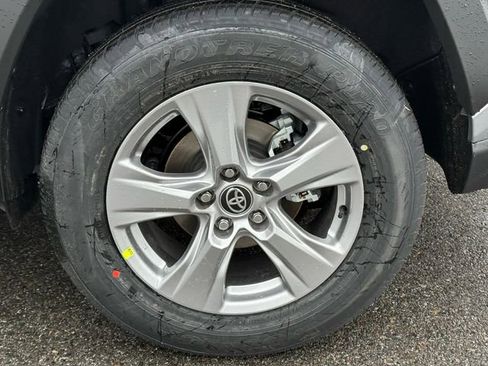 New 2025 Toyota RAV4 XLE image 11