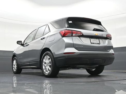 Used 2024 Chevrolet Equinox LS w/ Driver Confidence II Package FWD image 29