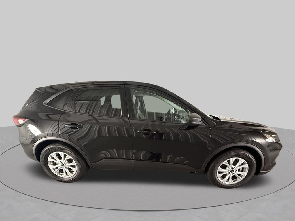Used 2025 Ford Escape Active FWD image 4