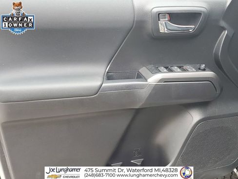 Used 2023 Toyota Tacoma TRD Off-Road image 21