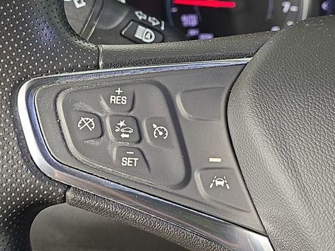 Used 2021 Chevrolet Equinox LT image 30