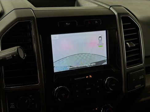 Used 2020 Ford F150 XLT w/ Equipment Group 302A Luxury AWD/4WD image 19