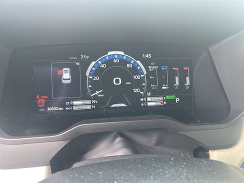 Used 2024 Toyota Sequoia Capstone image 9