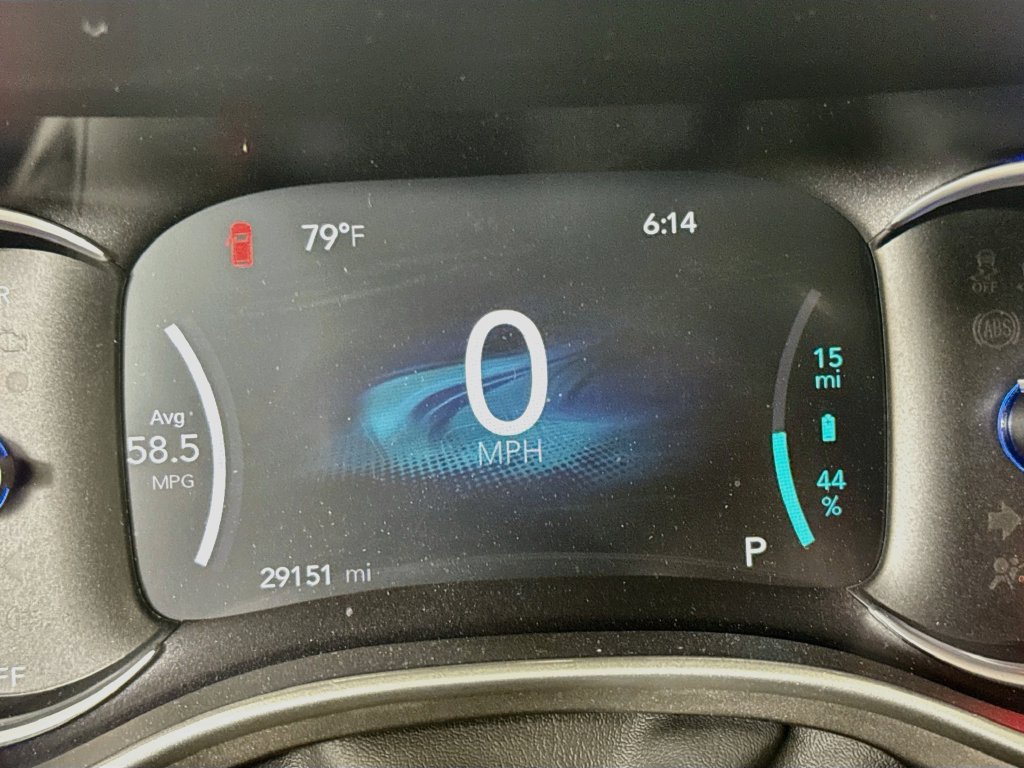 Used 2021 Chrysler Pacifica Touring-L FWD image 12