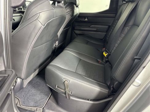 Used 2024 Toyota Tacoma TRD Off-Road image 12