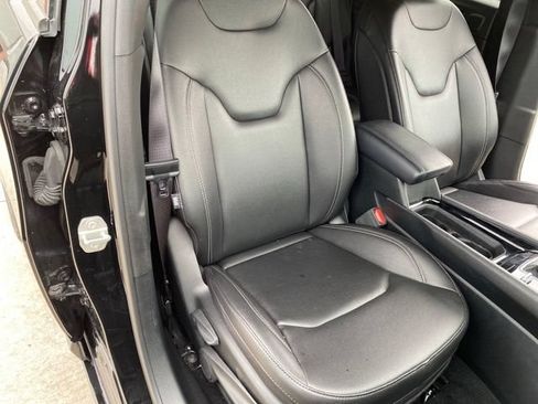 Used 2024 Jeep Compass Limited w/ High Altitude Package AWD/4WD image 35