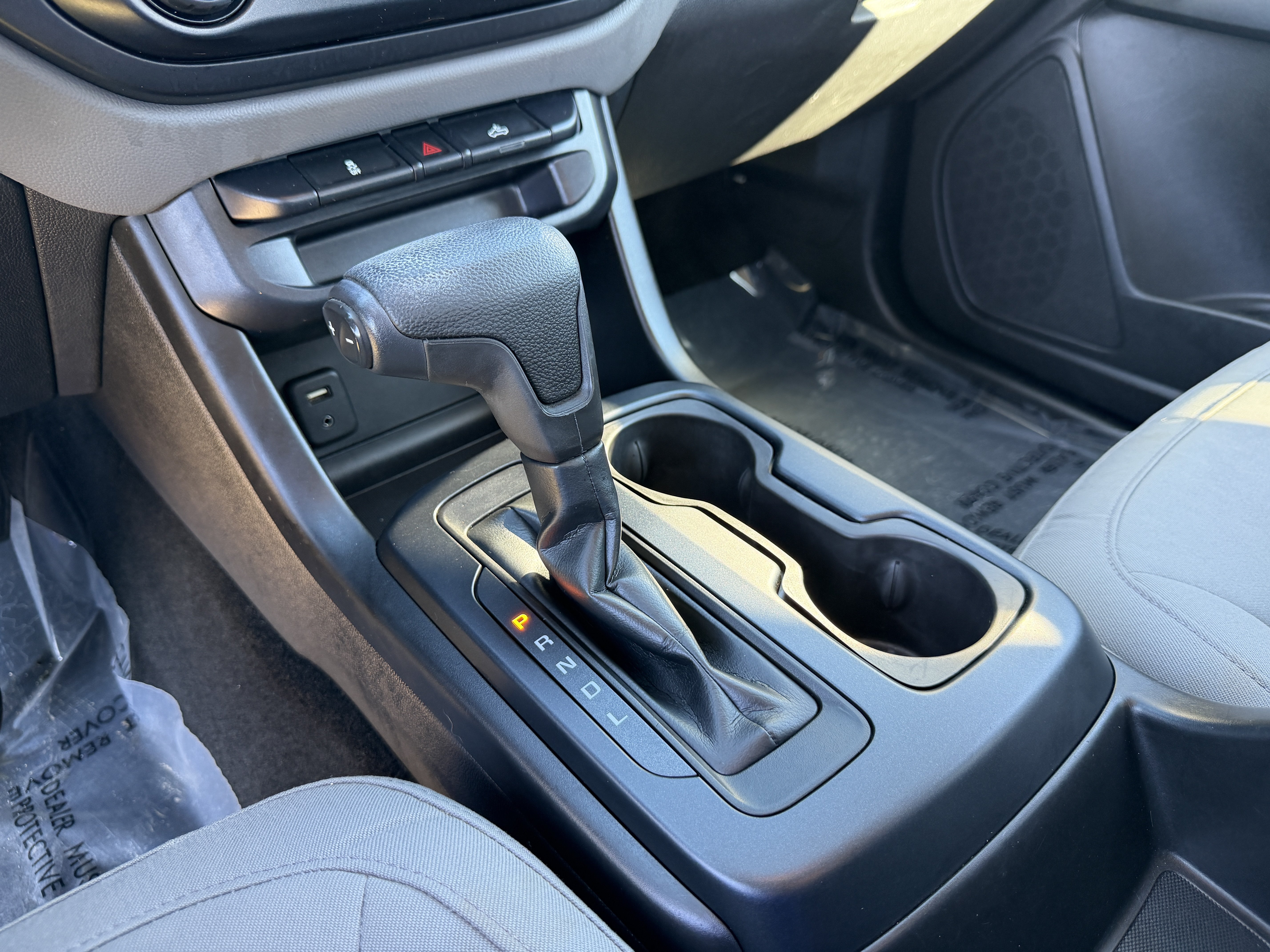 Used 2018 Chevrolet Colorado W/T AWD/4WD image 19
