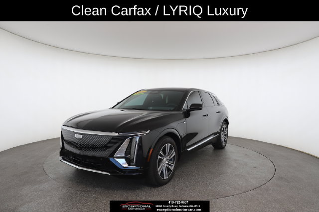Used 2024 Cadillac Lyriq Luxury AWD/4WD image 2