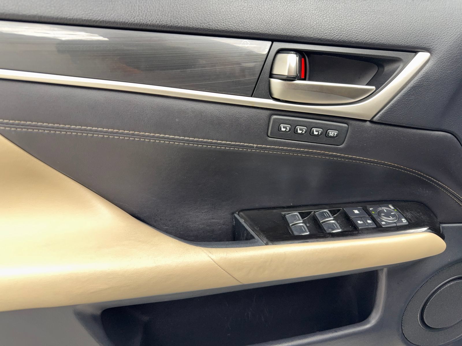 Used 2016 Lexus GS 200t RWD image 36