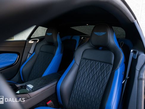 Used 2024 Aston Martin DB12 Coupe image 22