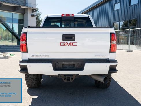 Used 2019 GMC Sierra 2500 Denali w/ Duramax Plus Package image 6