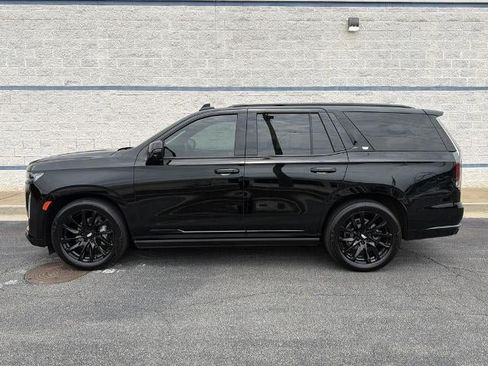 Certified 2024 Cadillac Escalade Sport w/ LPO, ONYX Package AWD/4WD image 4