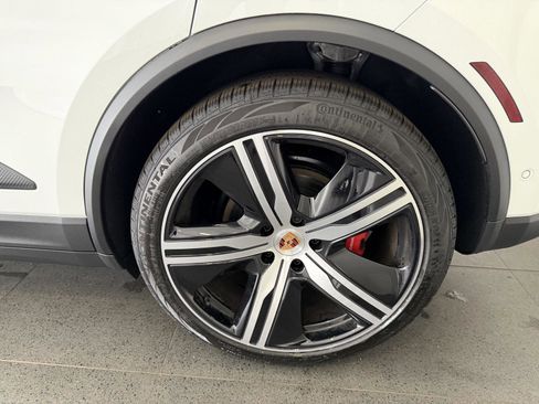 New 2026 Porsche Macan 4S Electric image 11