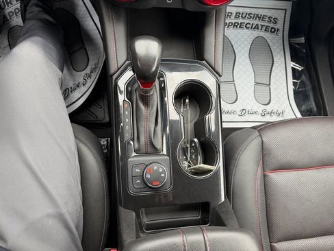 Used 2022 Chevrolet Blazer RS w/ Enhanced Convenience Package image 25