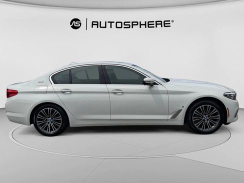 Used 2018 BMW 530e xDrive AWD/4WD image 10