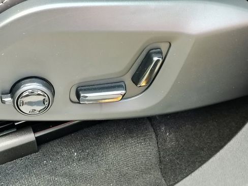 New 2026 Volvo XC90 B6 Ultra w/ Protection Package image 11