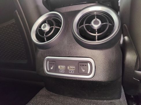 Certified 2024 Alfa Romeo Giulia Ti AWD/4WD image 18