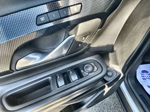 Used 2023 GMC Terrain AT4 image 22