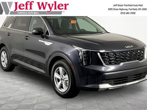 New 2026 Kia Sorento LX FWD image 3