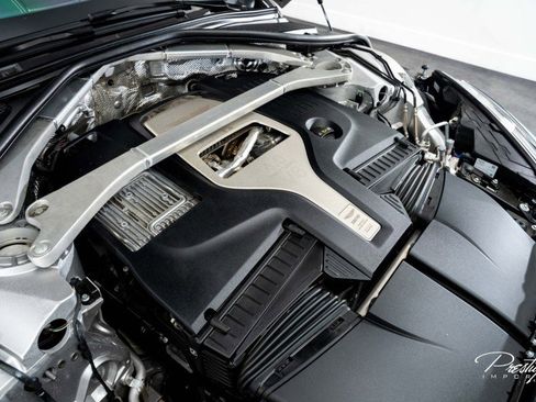 Used 2025 Aston Martin DBX 707 image 5
