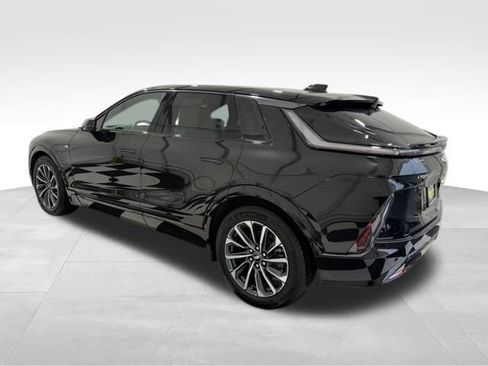 Used 2024 Cadillac Lyriq Sport image 2