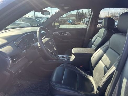 Certified 2023 Chevrolet Traverse LT w/ LPO, Floor Liner Package image 11
