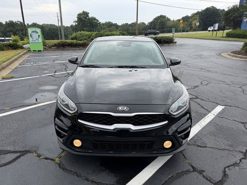Used 2020 Kia Forte LXS FWD image 2
