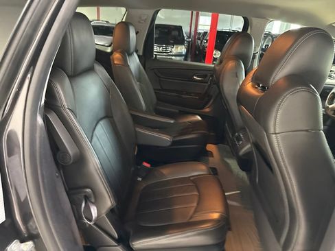 Used 2015 Chevrolet Traverse LTZ AWD/4WD image 39