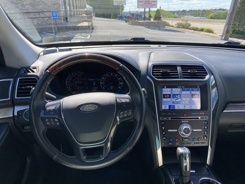 Used 2017 Ford Explorer Platinum AWD/4WD image 26
