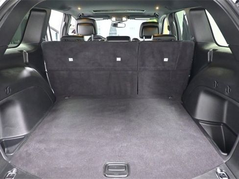 Used 2022 Jeep Grand Cherokee Laredo X image 14