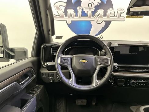 Used 2025 Chevrolet Silverado 2500 LT w/ Convenience Package AWD/4WD image 15