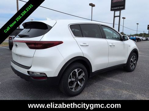 Used 2021 Kia Sportage LX AWD/4WD image 4