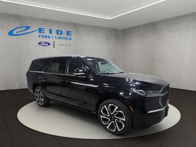 New 2026 Lincoln Navigator L Reserve AWD/4WD image 1