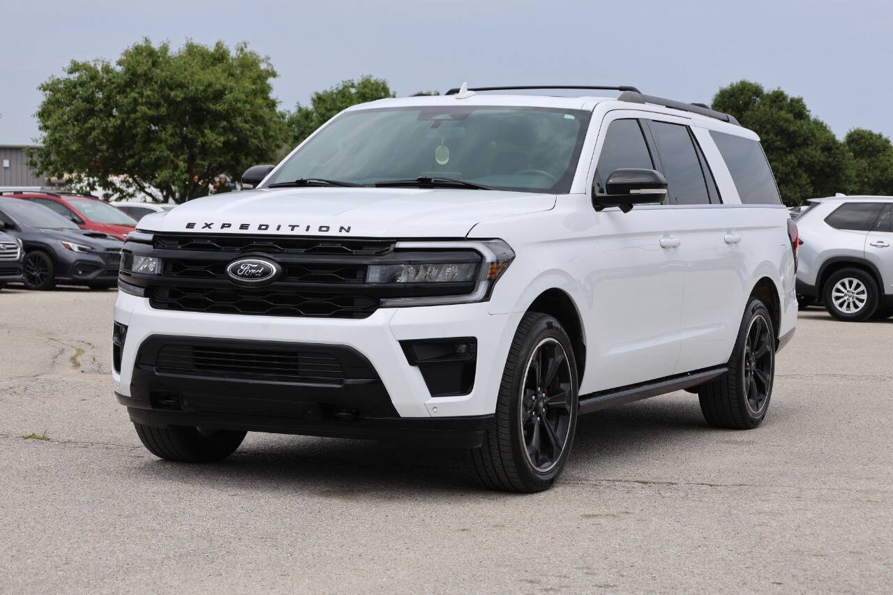 Used 2022 Ford Expedition Max Limited AWD/4WD image 6